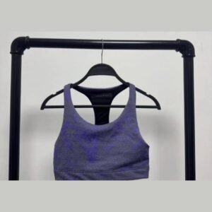 Top violeta